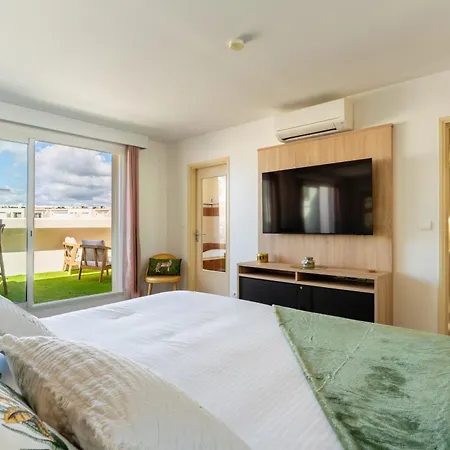 Apartment Le Naia Jardin D'eden - Couple Only - Piscine - Jacuzzi - Parking - Village Naturiste Agde